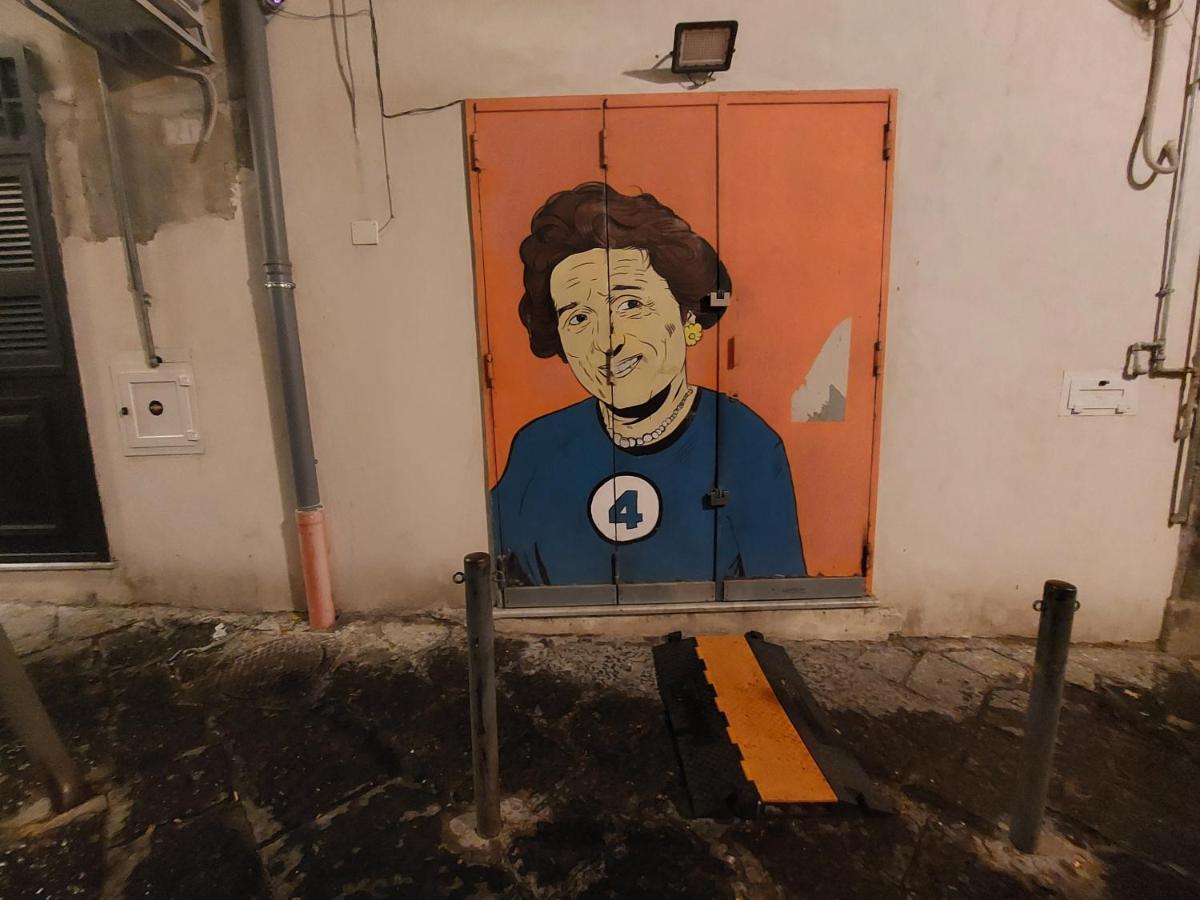 ナポリMasaniello'S Houseアパートメント エクステリア 写真